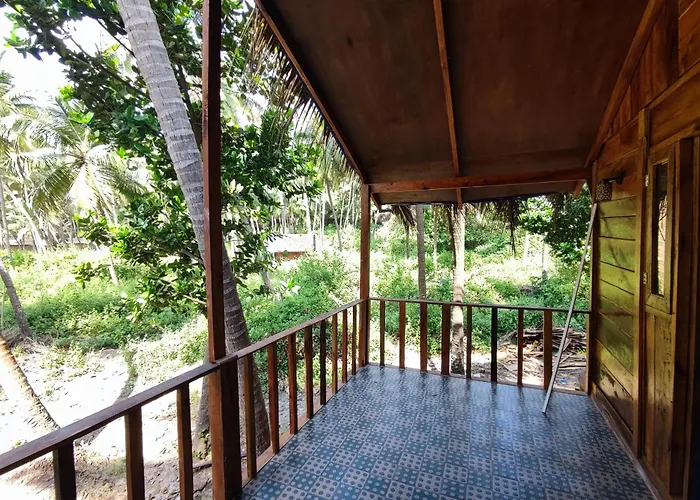 Sea Front Cottage Little Khola